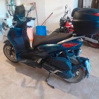 scouter piaggio beverly 400