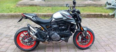 Ducati Monster 937 +