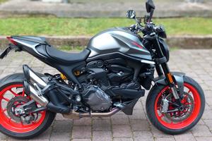 Ducati Monster 937 +
