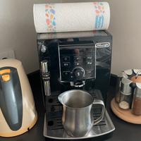 Macchina da caffè automatica.