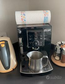 Macchina da caffè automatica.