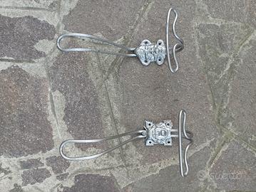 vecchi appendiabiti 