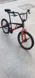 bicicletta  BMX