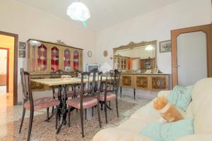 CASA SEMINDIPENDENTE A LUCERA