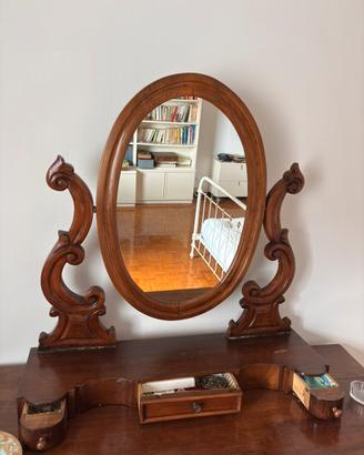 Specchiera trucco