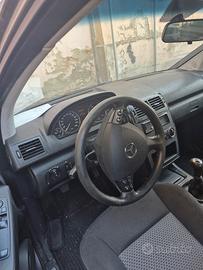 mercedes-benz classe a 180