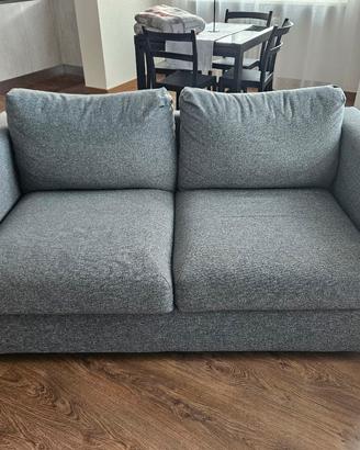 divano a 2 posti Ikea