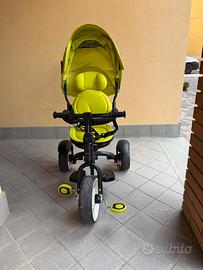 Triciclo con manigliome parentale