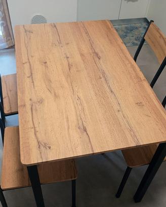 tavolo 110 x 70 con 4 sedie