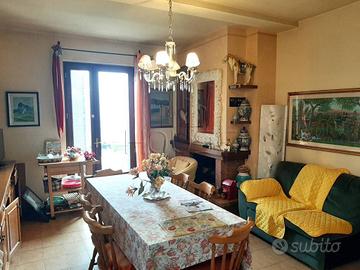 Casa indipendente di 130 m² con 5 locali a Città d