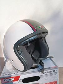4 caschi jet 