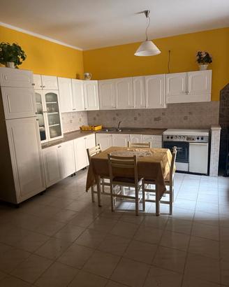 mobili usati ma in  stato perfetto 