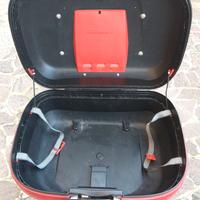 Bauletto posteriore 56l. X moto con porta pacchi.