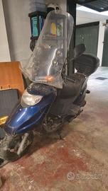 Suzuki UE 150 (Cilindrata 150cc)

