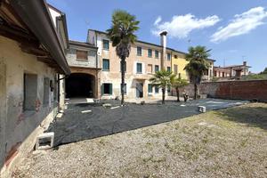 CASA INDIPENDENTE A SAN MARTINO DI LUPARI
