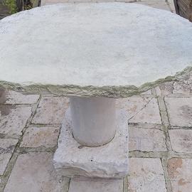 Tavolo antico in pietra massello per giardino