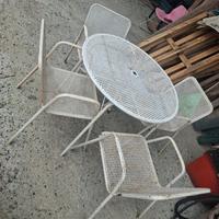 tavolino e sedie in ferro battuto da giardino vint