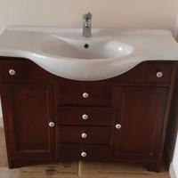 Lavandino con mobile da bagno incorporato  Lavandi
