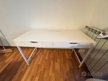 Scrivania Ikea