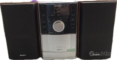 Stereo  Sony completo di casse