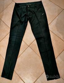 Pantalone Nike nero stonewash – Taglia 42 🔥

