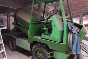 Autobetoniera Merlo DBM 2000