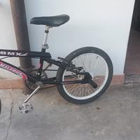 bicicletta bmx 