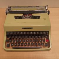 Olivetti Lettera 32 macchina da scrivere