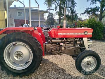 Trattore agricolo Massey Ferguson 135 special