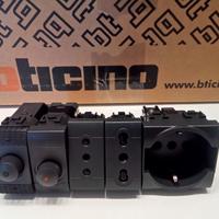 Apparecchi di comando BTicino