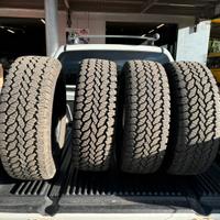 Gomme tacchettate per fuoristrada