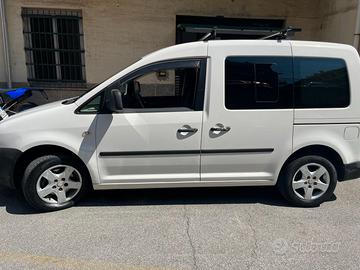 Volkswagen Caddy 1.9 105CV DSG 5p