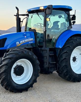 TRATTORE NEW HOLLAND T6080