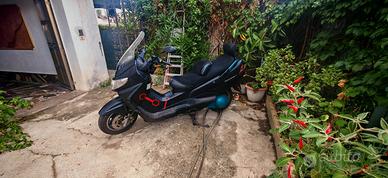 🛵 SUZUKI BURGMAN AN 400 – 2001 FMI – € 1.500