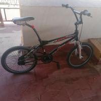 bicicletta bmx