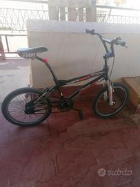 bicicletta bmx