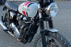 Bonneville T100 anno 2011