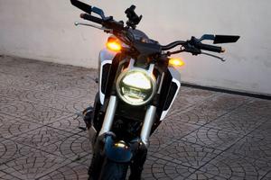 Honda CB125R