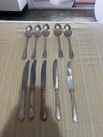 Cucchiai e coltello in argento da 1000