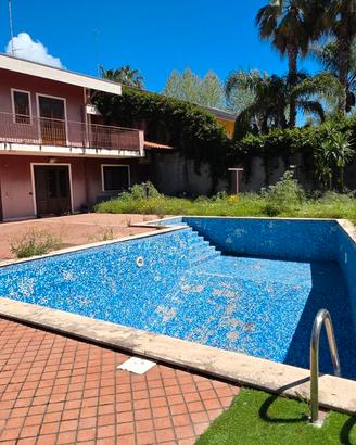 Aci Bonaccorsi bella villa singola con piscina