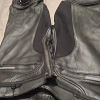 pantaloni moto in pelle dainese