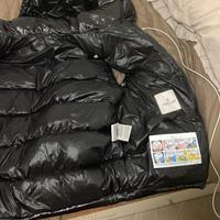 Moncler smanicato