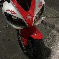 Yamaha R1 1998