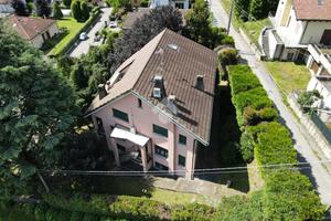 PORZIONE DI BIFAMILIARE A OLGIATE MOLGORA