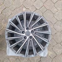 2 Cerchi a turbina Alfa Giulietta 18" 