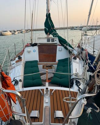 Barca a vela in alluminio