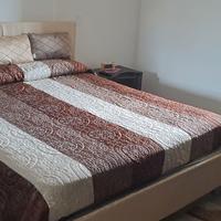 Letto matrimoniale con contenitore