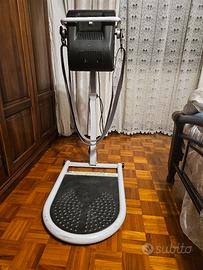 Pedana con vibromassaggiatore