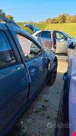 dacia Duster incidentata