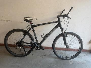 Mountain Bike Cube AIM 26”